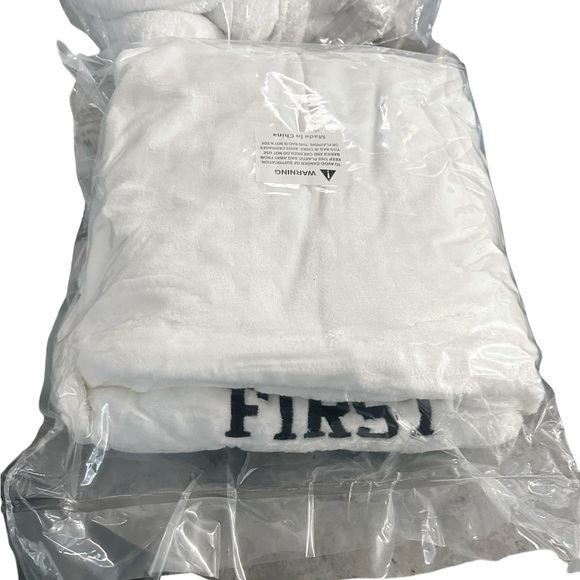 NWT COCUS POCUS - Ok But First Coffee Plush Robe - Picture 5 of 5